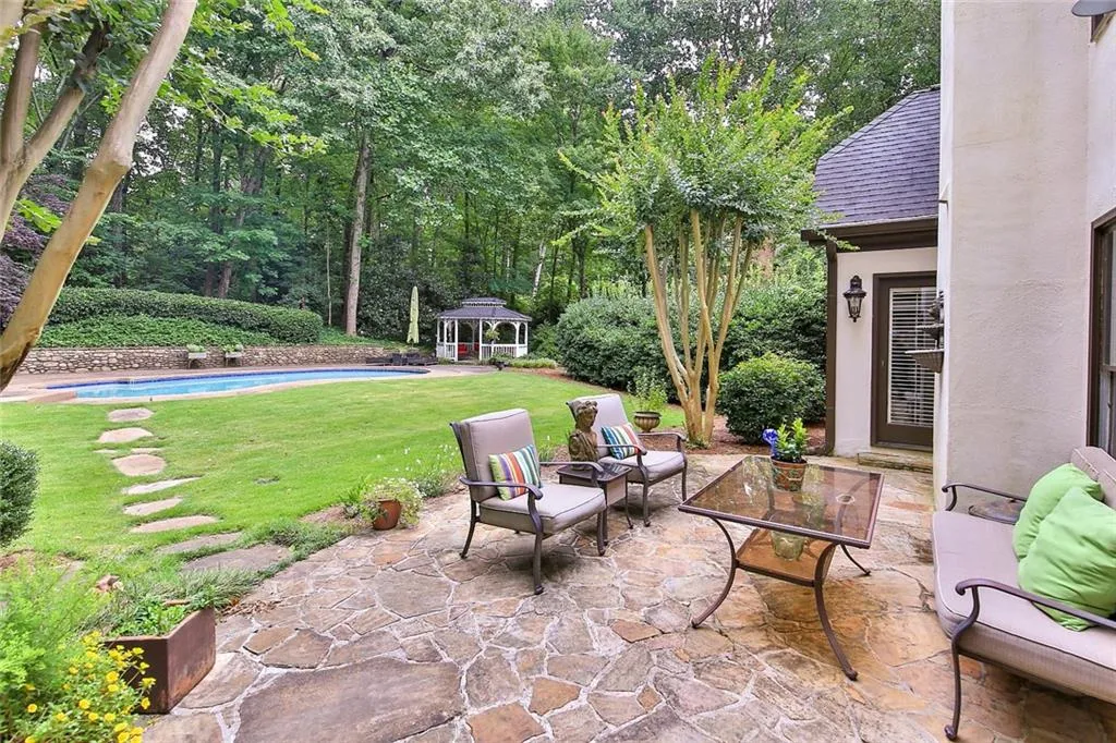 2670 Spalding Drive, Sandy Springs, Georgia 30350, 4 Bedrooms Bedrooms, ,3 BathroomsBathrooms,Residential,Sold,2670 Spalding Drive,6577360