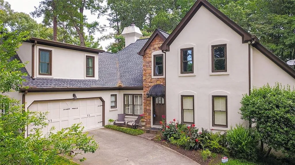 2670 Spalding Drive, Sandy Springs, Georgia 30350, 4 Bedrooms Bedrooms, ,3 BathroomsBathrooms,Residential,Sold,2670 Spalding Drive,6577360