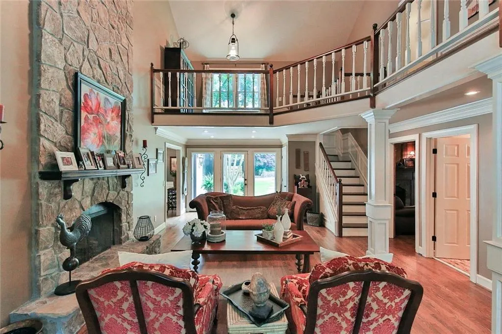 2670 Spalding Drive, Sandy Springs, Georgia 30350, 4 Bedrooms Bedrooms, ,3 BathroomsBathrooms,Residential,Sold,2670 Spalding Drive,6577360