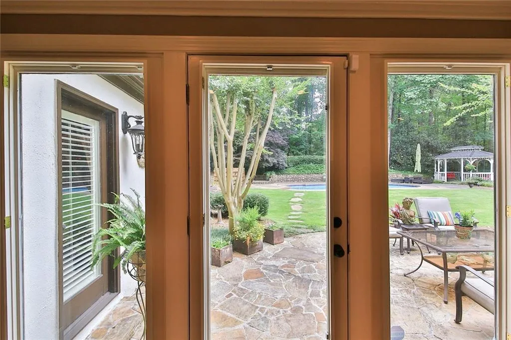 2670 Spalding Drive, Sandy Springs, Georgia 30350, 4 Bedrooms Bedrooms, ,3 BathroomsBathrooms,Residential,Sold,2670 Spalding Drive,6577360