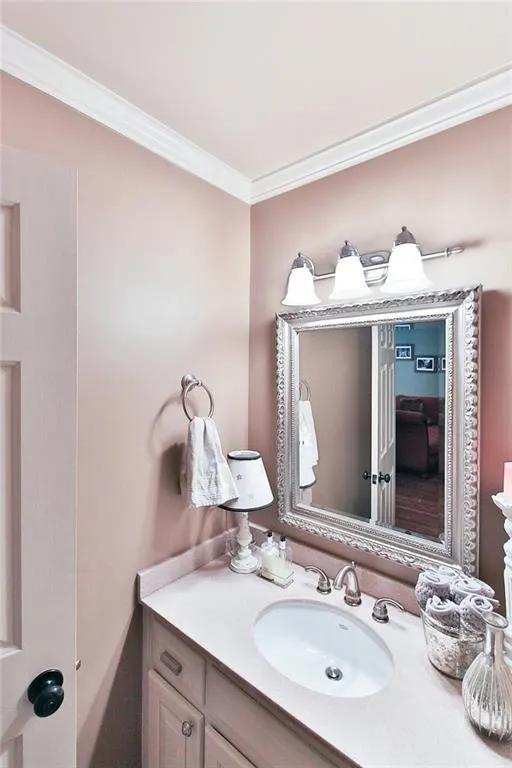 2670 Spalding Drive, Sandy Springs, Georgia 30350, 4 Bedrooms Bedrooms, ,3 BathroomsBathrooms,Residential,Sold,2670 Spalding Drive,6577360