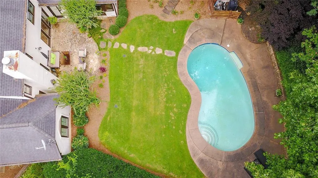 2670 Spalding Drive, Sandy Springs, Georgia 30350, 4 Bedrooms Bedrooms, ,3 BathroomsBathrooms,Residential,Sold,2670 Spalding Drive,6577360