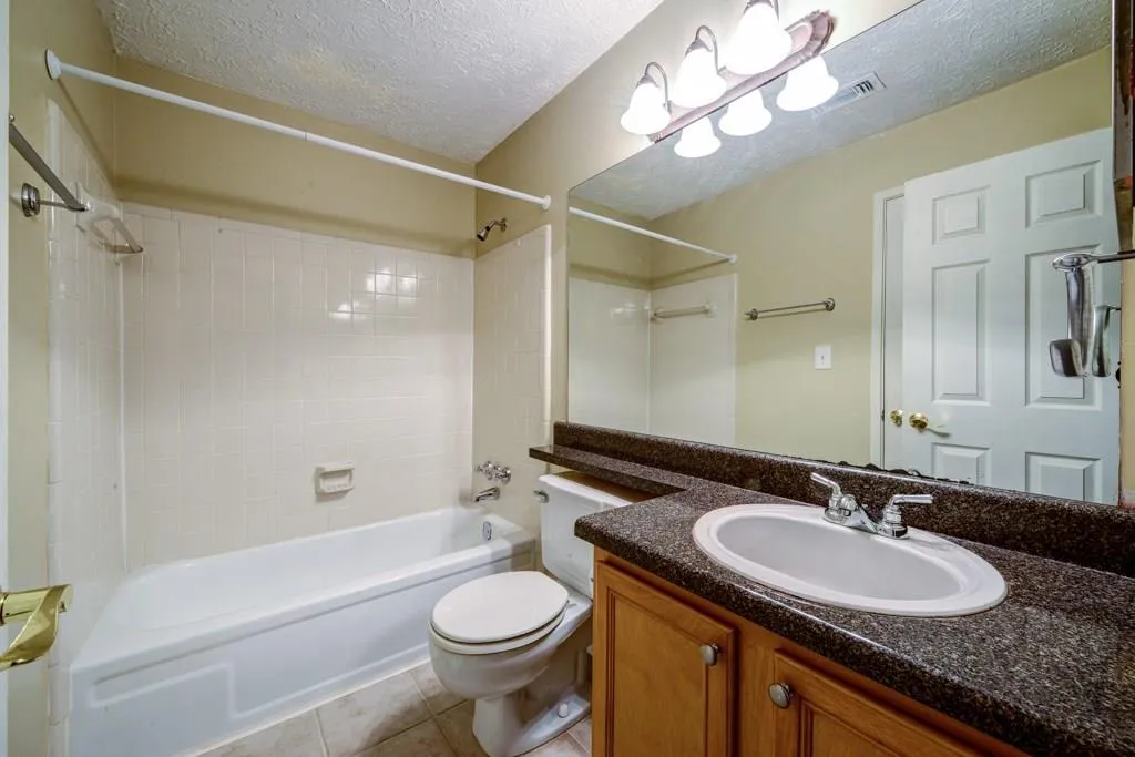 6800 Glenridge Drive Unit 6820 I, Atlanta, Georgia 30328, 2 Bedrooms Bedrooms, ,2 BathroomsBathrooms,Residential,Sold,6800 Glenridge Drive Unit 6820 I,5633106