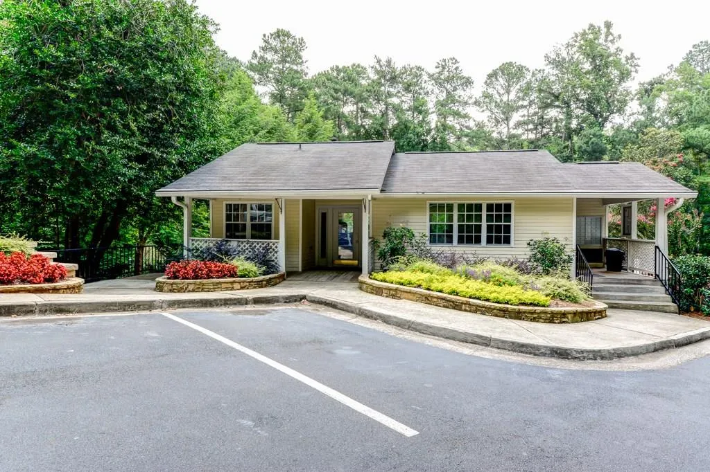 6800 Glenridge Drive Unit 6820 I, Atlanta, Georgia 30328, 2 Bedrooms Bedrooms, ,2 BathroomsBathrooms,Residential,Sold,6800 Glenridge Drive Unit 6820 I,5633106