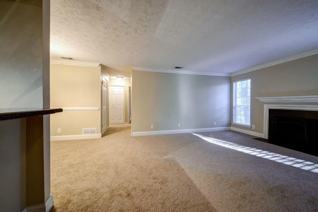 6800 Glenridge Drive Unit 6820 I, Atlanta, Georgia 30328, 2 Bedrooms Bedrooms, ,2 BathroomsBathrooms,Residential,Sold,6800 Glenridge Drive Unit 6820 I,5633106