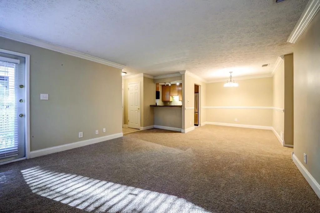 6800 Glenridge Drive Unit 6820 I, Atlanta, Georgia 30328, 2 Bedrooms Bedrooms, ,2 BathroomsBathrooms,Residential,Sold,6800 Glenridge Drive Unit 6820 I,5633106