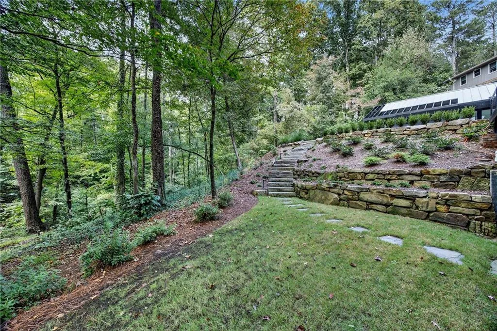 585 Amberidge Trail, Atlanta, Georgia 30328, 6 Bedrooms Bedrooms, ,5 BathroomsBathrooms,Residential,For Sale,585 Amberidge Trail,7663088