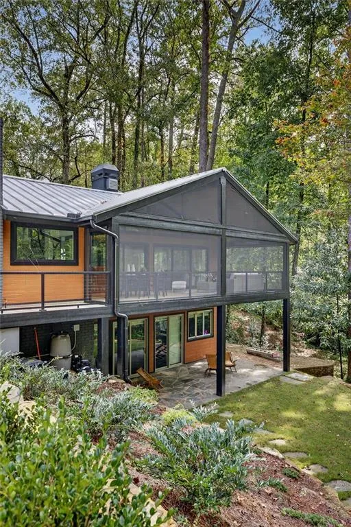 585 Amberidge Trail, Atlanta, Georgia 30328, 6 Bedrooms Bedrooms, ,5 BathroomsBathrooms,Residential,For Sale,585 Amberidge Trail,7663088