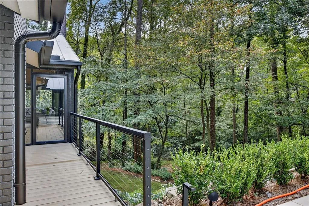 585 Amberidge Trail, Atlanta, Georgia 30328, 6 Bedrooms Bedrooms, ,5 BathroomsBathrooms,Residential,For Sale,585 Amberidge Trail,7663088