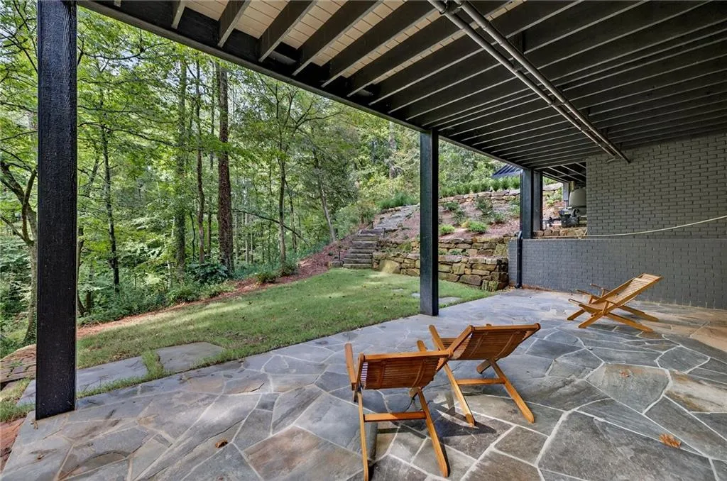 585 Amberidge Trail, Atlanta, Georgia 30328, 6 Bedrooms Bedrooms, ,5 BathroomsBathrooms,Residential,For Sale,585 Amberidge Trail,7663088