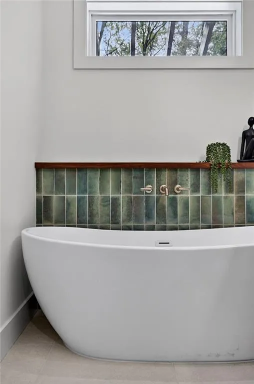 585 Amberidge Trail, Atlanta, Georgia 30328, 6 Bedrooms Bedrooms, ,5 BathroomsBathrooms,Residential,For Sale,585 Amberidge Trail,7663088