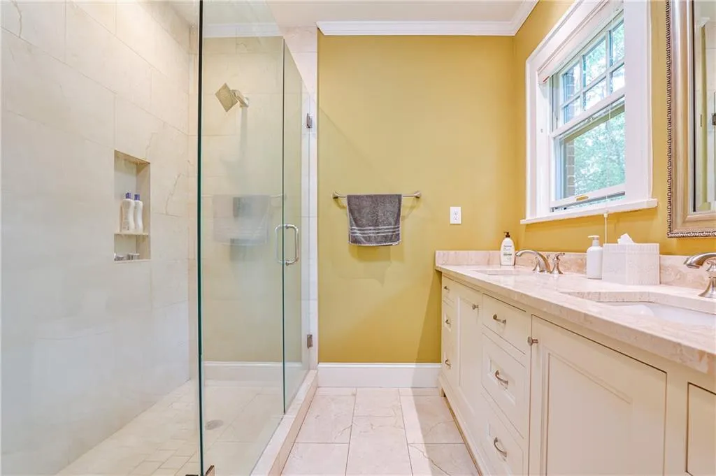 50 Rumson Way Ne, Atlanta, Georgia 30305, 4 Bedrooms Bedrooms, ,2 BathroomsBathrooms,Residential,For Sale,50 Rumson Way Ne,7569835