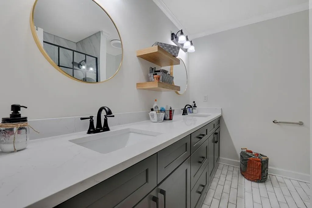 245 Dunwoody Creek Circle, Sandy Springs, Georgia 30350, 2 Bedrooms Bedrooms, ,2 BathroomsBathrooms,Residential,Sold,245 Dunwoody Creek Circle,7136952