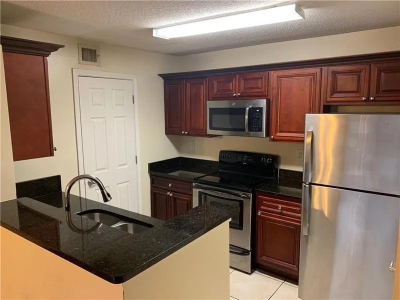 1106 Santa Fe Parkway Unit 1106, Sandy Springs, Georgia 30350, 1 Bedroom Bedrooms, ,1 BathroomBathrooms,Residential,Sold,1106 Santa Fe Parkway Unit 1106,6860168