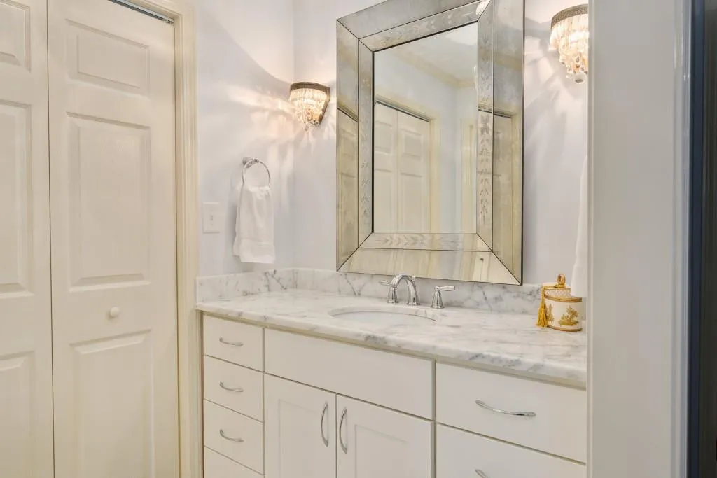 300 Bainbridge Drive, Sandy Springs, Georgia 30327, 2 Bedrooms Bedrooms, ,2 BathroomsBathrooms,Residential,Sold,300 Bainbridge Drive,6796258