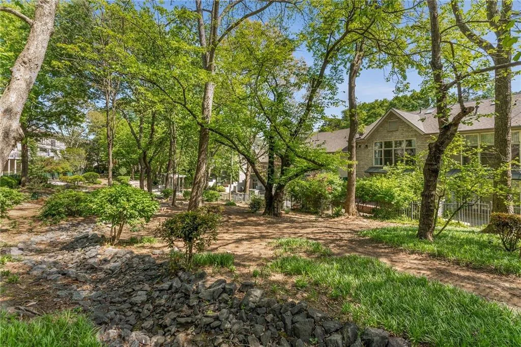 1290 Fernwood Circle Ne, Brookhaven, Georgia 30319, 3 Bedrooms Bedrooms, ,3 BathroomsBathrooms,Residential,For Sale,1290 Fernwood Circle Ne,7563767