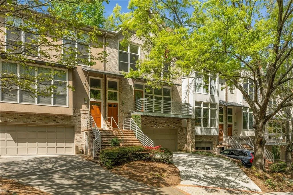 1290 Fernwood Circle Ne, Brookhaven, Georgia 30319, 3 Bedrooms Bedrooms, ,3 BathroomsBathrooms,Residential,For Sale,1290 Fernwood Circle Ne,7563767