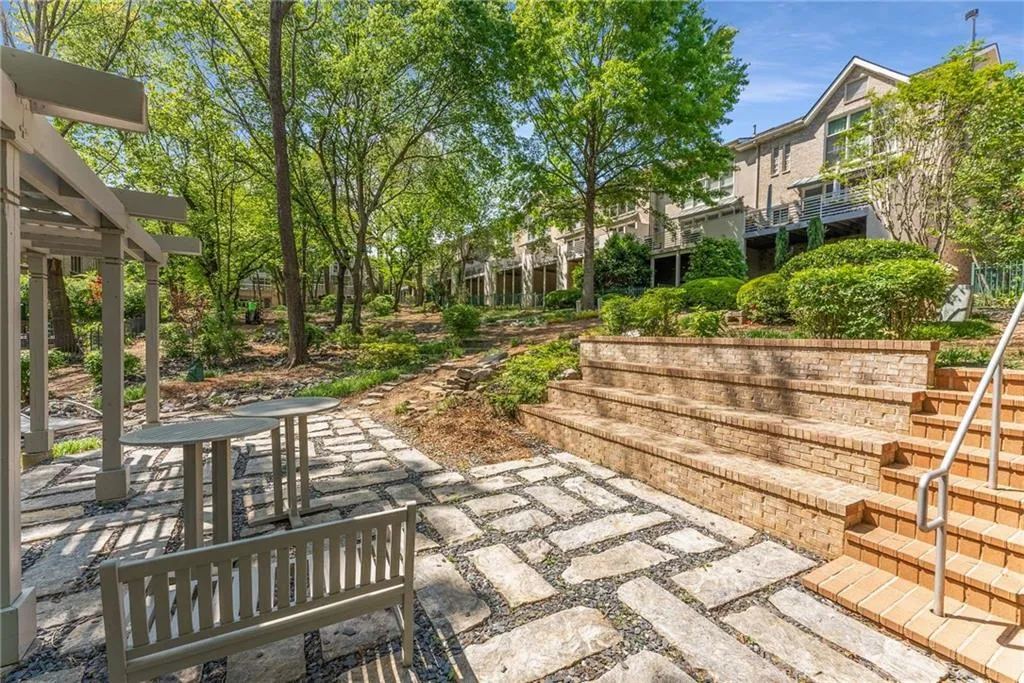 1290 Fernwood Circle Ne, Brookhaven, Georgia 30319, 3 Bedrooms Bedrooms, ,3 BathroomsBathrooms,Residential,For Sale,1290 Fernwood Circle Ne,7563767