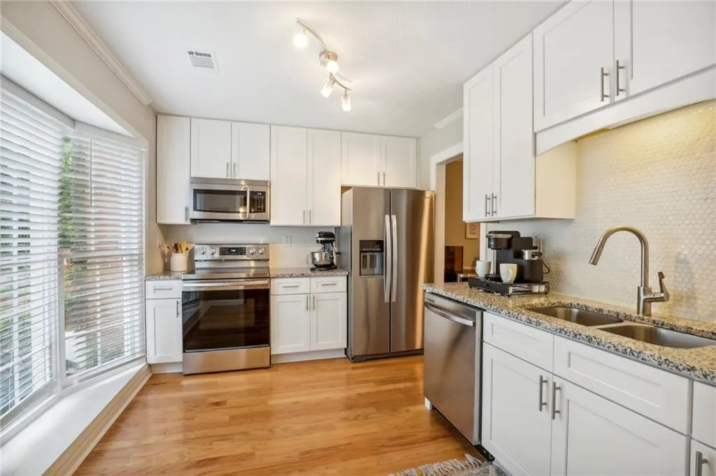 7921 Briar Villa Place, Sandy Springs, Georgia 30350, 3 Bedrooms Bedrooms, ,2 BathroomsBathrooms,Residential,Sold,7921 Briar Villa Place,7087400 7921 Briar Villa Place, Sandy Springs, Georgia 30350, 3 Bedrooms Bedrooms, ,2 BathroomsBathrooms,Residential,Sold,7921 Briar Villa Place,7087400