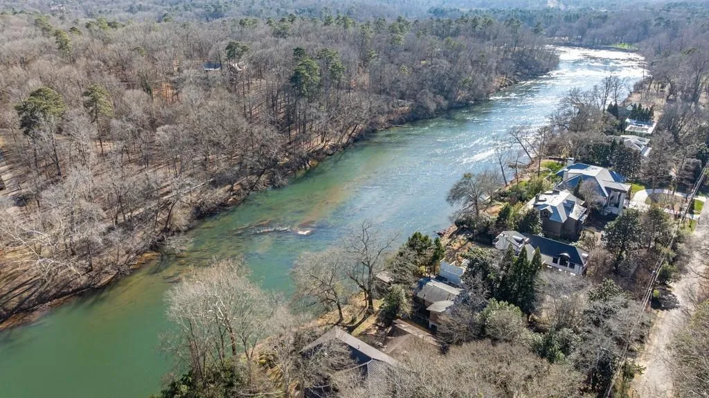 3941 Paces Ferry Drive Se, Atlanta, Georgia 30339, 2 Bedrooms Bedrooms, 0 ,1 BathroomBathrooms,Land,For Sale,3941 Paces Ferry Drive Se,7707502