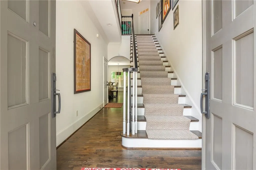 Elegant Foyer entrance