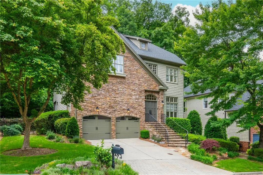 3182 Windsor Lake Drive Ne, Atlanta, Georgia 30319, 5 Bedrooms Bedrooms, ,4 BathroomsBathrooms,Residential,Sold,3182 Windsor Lake Drive Ne,7579350