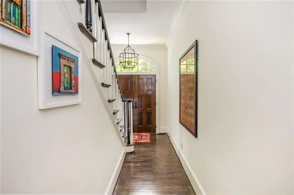 3182 Windsor Lake Drive Ne, Atlanta, Georgia 30319, 5 Bedrooms Bedrooms, ,4 BathroomsBathrooms,Residential,Sold,3182 Windsor Lake Drive Ne,7579350