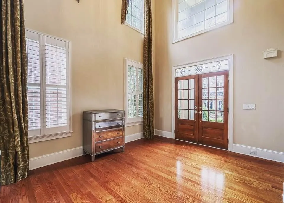 450 Wembley Circle, Sandy Springs, Georgia 30328, 4 Bedrooms Bedrooms, ,3 BathroomsBathrooms,Residential,Sold,450 Wembley Circle,5965580