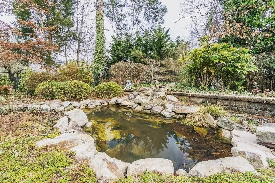 450 Wembley Circle, Sandy Springs, Georgia 30328, 4 Bedrooms Bedrooms, ,3 BathroomsBathrooms,Residential,Sold,450 Wembley Circle,5965580