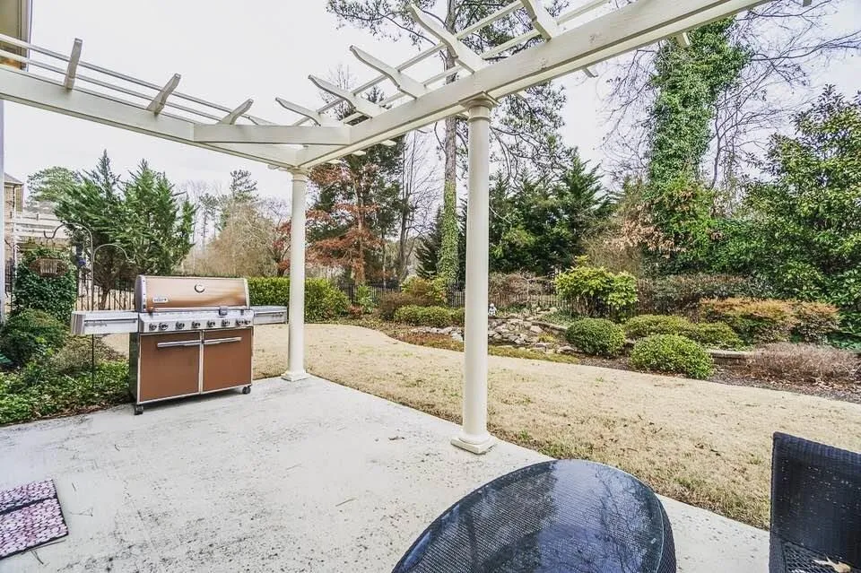 450 Wembley Circle, Sandy Springs, Georgia 30328, 4 Bedrooms Bedrooms, ,3 BathroomsBathrooms,Residential,Sold,450 Wembley Circle,5965580