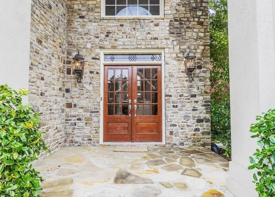 450 Wembley Circle, Sandy Springs, Georgia 30328, 4 Bedrooms Bedrooms, ,3 BathroomsBathrooms,Residential,Sold,450 Wembley Circle,5965580