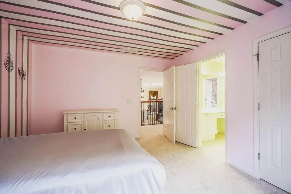 450 Wembley Circle, Sandy Springs, Georgia 30328, 4 Bedrooms Bedrooms, ,3 BathroomsBathrooms,Residential,Sold,450 Wembley Circle,5965580