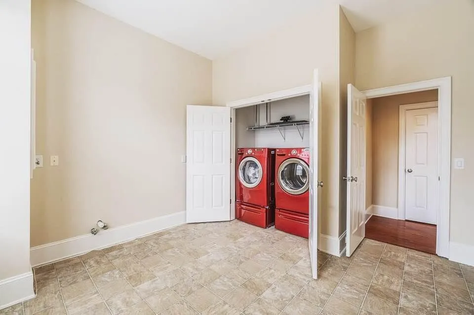 450 Wembley Circle, Sandy Springs, Georgia 30328, 4 Bedrooms Bedrooms, ,3 BathroomsBathrooms,Residential,Sold,450 Wembley Circle,5965580