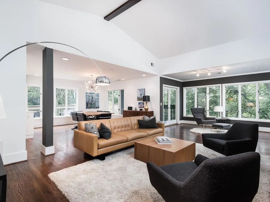 6995 Riverside Drive, Atlanta, Georgia 30328, 5 Bedrooms Bedrooms, ,3 BathroomsBathrooms,Residential,Sold,6995 Riverside Drive,5961807