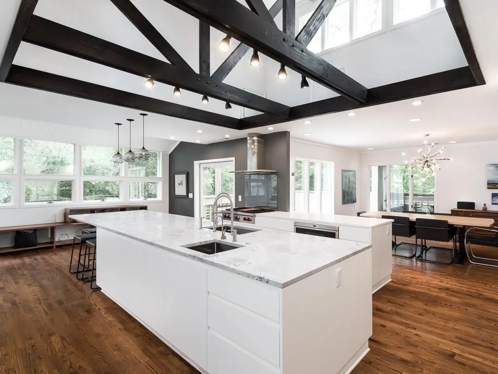6995 Riverside Drive, Atlanta, Georgia 30328, 5 Bedrooms Bedrooms, ,3 BathroomsBathrooms,Residential,Sold,6995 Riverside Drive,5961807