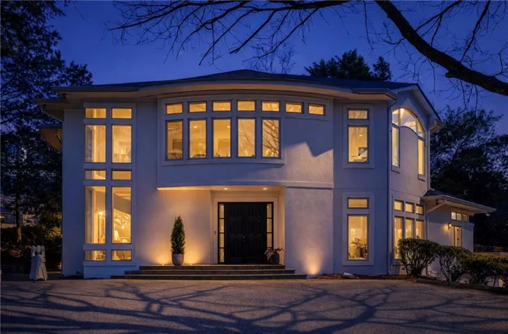 35 Robin Hood Road Ne, Atlanta, Georgia 30309