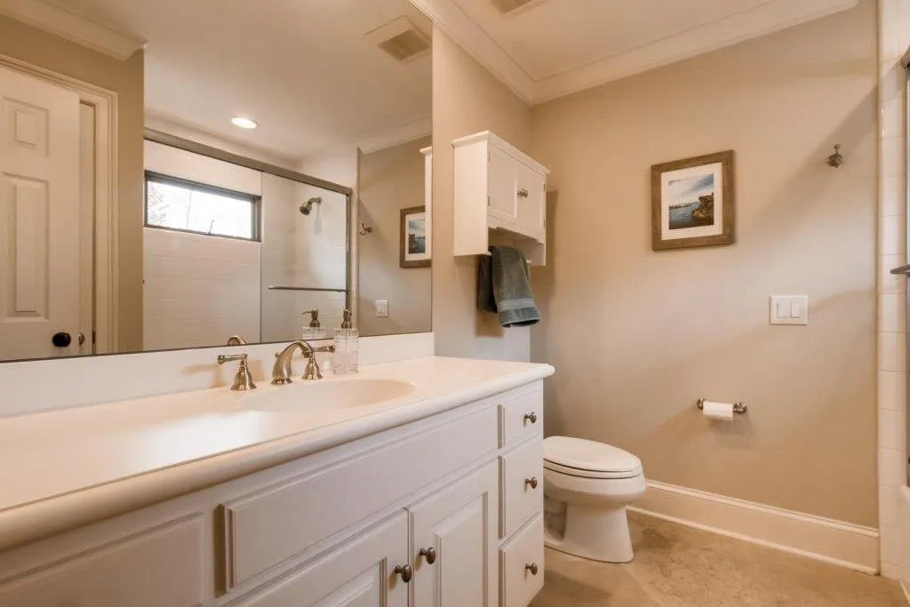 5005 Oak Bluff Court, Atlanta, Georgia 30350, 4 Bedrooms Bedrooms, ,3 BathroomsBathrooms,Residential,Sold,5005 Oak Bluff Court,6522959