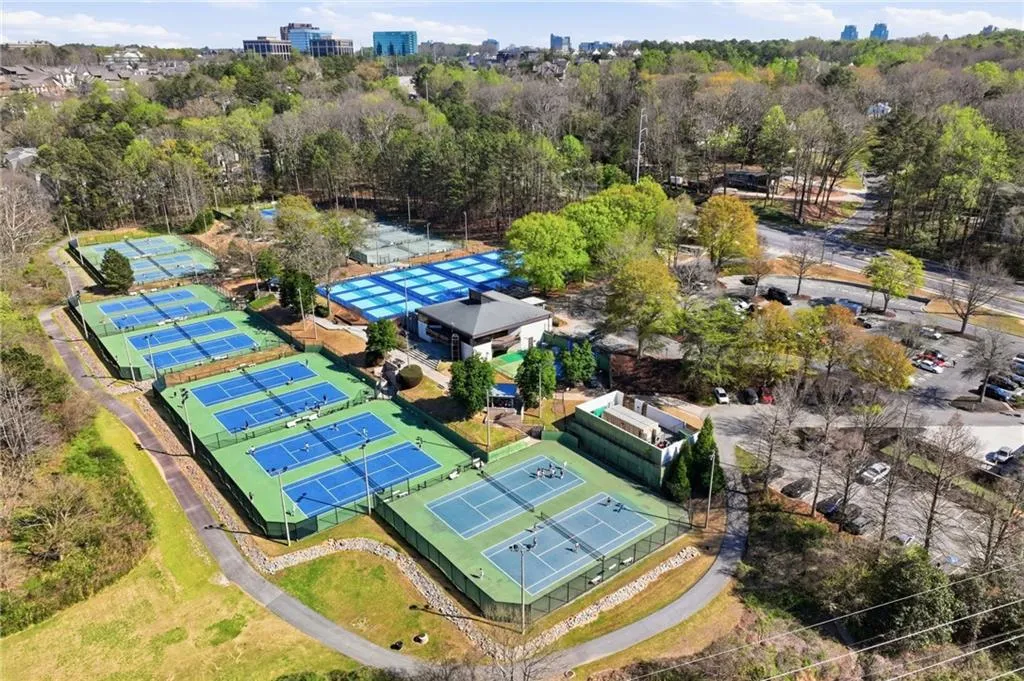 447 Alderwood Street, Atlanta, Georgia 30328, 3 Bedrooms Bedrooms, ,3 BathroomsBathrooms,Residential,For Sale,447 Alderwood Street,7740586