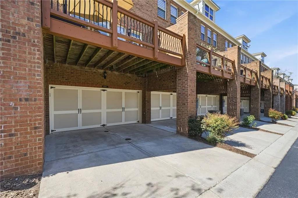 447 Alderwood Street, Atlanta, Georgia 30328, 3 Bedrooms Bedrooms, ,3 BathroomsBathrooms,Residential,For Sale,447 Alderwood Street,7740586