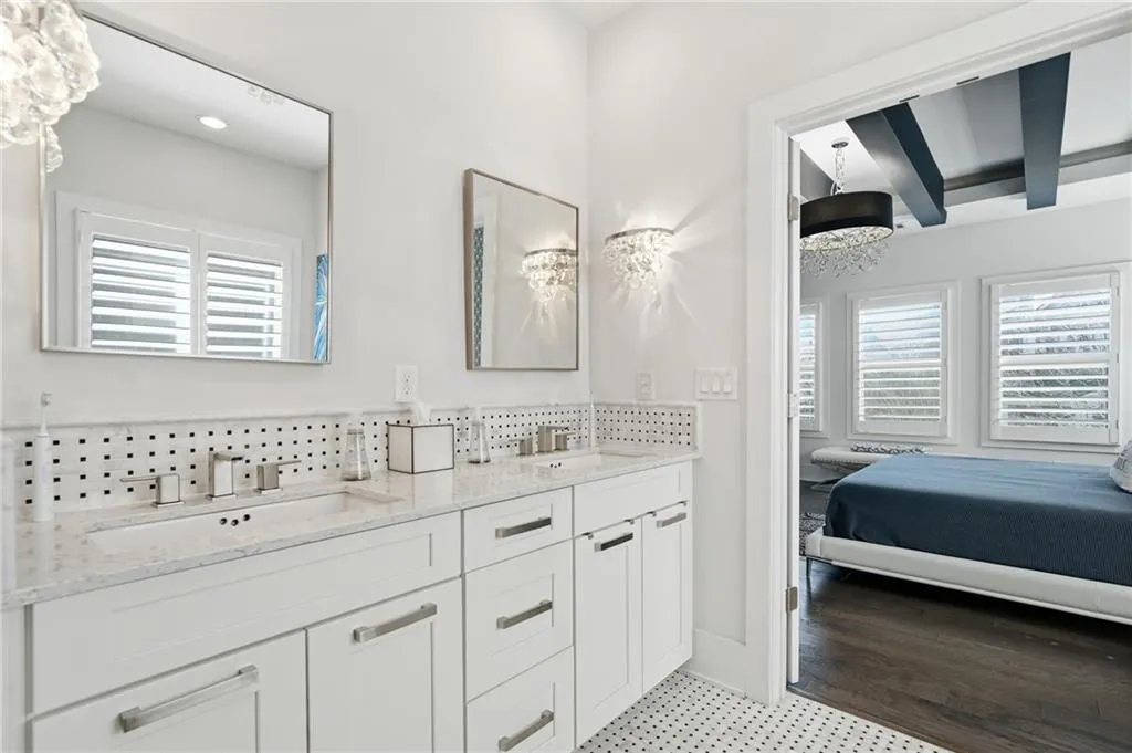 447 Alderwood Street, Atlanta, Georgia 30328, 3 Bedrooms Bedrooms, ,3 BathroomsBathrooms,Residential,For Sale,447 Alderwood Street,7740586