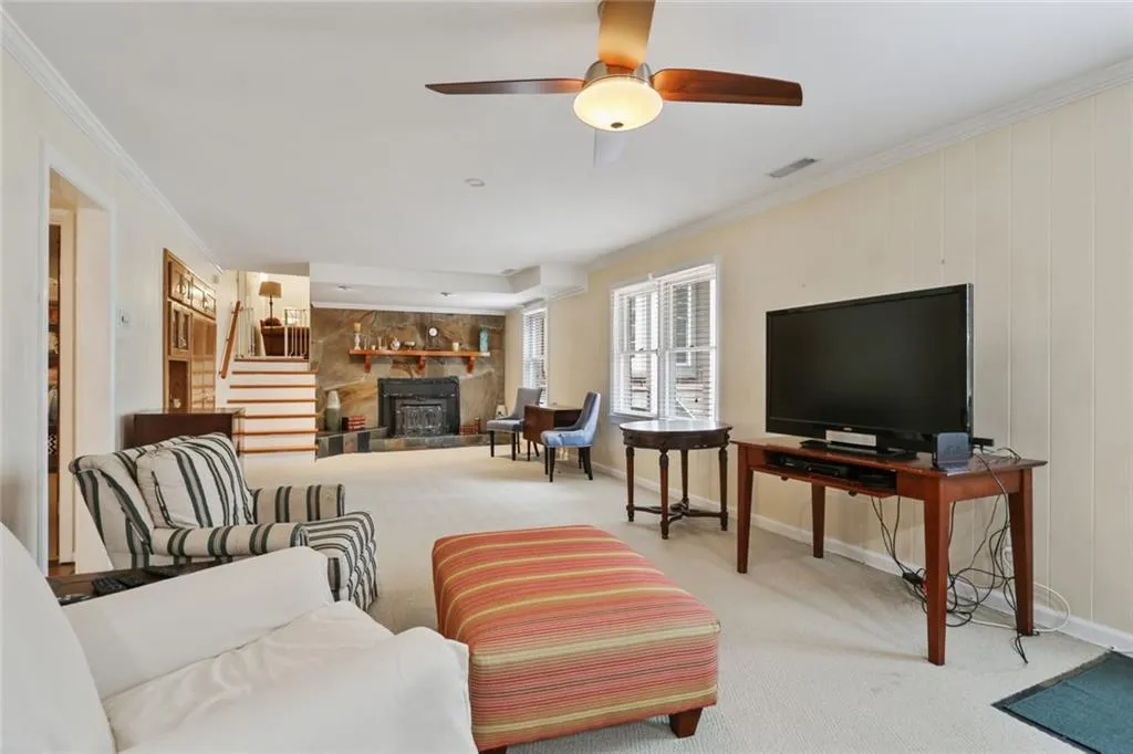165 Stewart Drive, Sandy Springs, Georgia 30342, 6 Bedrooms Bedrooms, ,4 BathroomsBathrooms,Residential,Sold,165 Stewart Drive,7016737