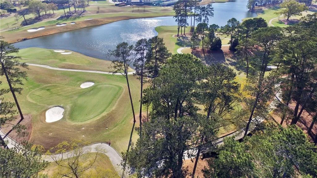 4060 E Brookhaven Drive, Atlanta, Georgia 30319, 4 Bedrooms Bedrooms, ,3 BathroomsBathrooms,Residential,Sold,4060 E Brookhaven Drive,5665450