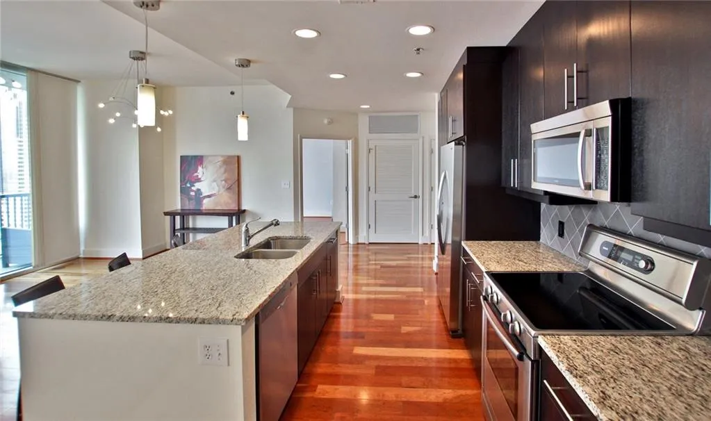 1080 Peachtree Street Ne Unit 2012, Atlanta, Georgia 30309, 2 Bedrooms Bedrooms, ,2 BathroomsBathrooms,Residential,Sold,1080 Peachtree Street Ne Unit 2012,5837140