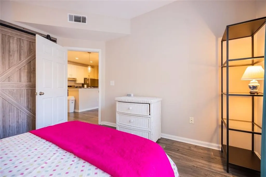 955 Juniper Street Ne Unit 2315, Atlanta, Georgia 30309, 1 Bedroom Bedrooms, ,1 BathroomBathrooms,Residential,For Sale,955 Juniper Street Ne Unit 2315,7649234
