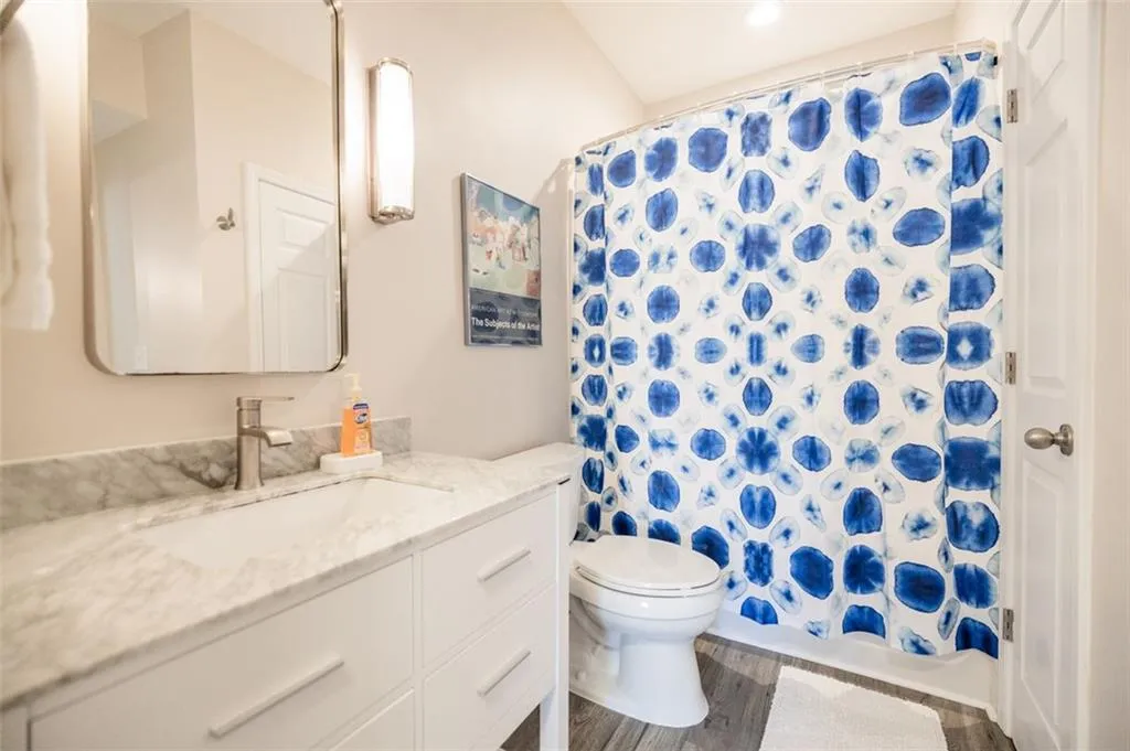955 Juniper Street Ne Unit 2315, Atlanta, Georgia 30309, 1 Bedroom Bedrooms, ,1 BathroomBathrooms,Residential,For Sale,955 Juniper Street Ne Unit 2315,7649234