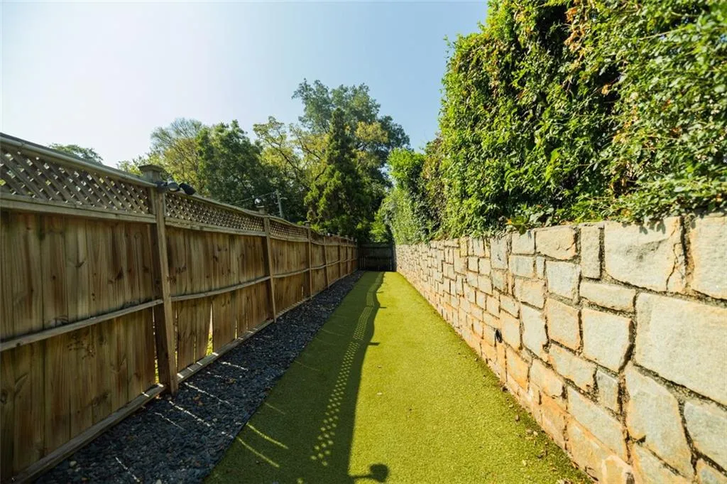 955 Juniper Street Ne Unit 2315, Atlanta, Georgia 30309, 1 Bedroom Bedrooms, ,1 BathroomBathrooms,Residential,For Sale,955 Juniper Street Ne Unit 2315,7649234