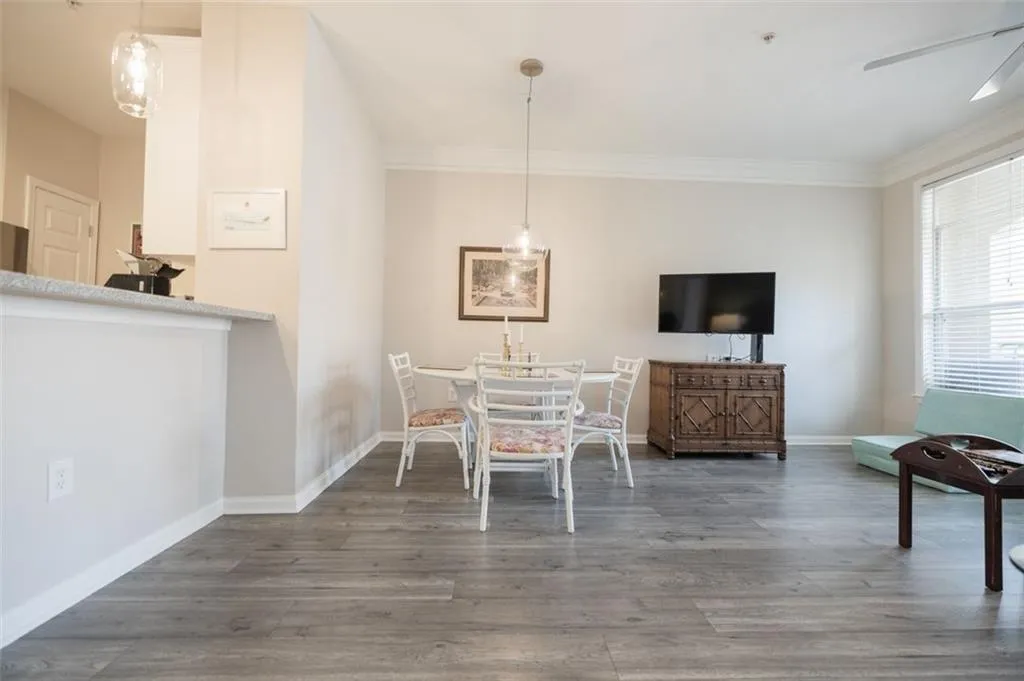 955 Juniper Street Ne Unit 2315, Atlanta, Georgia 30309, 1 Bedroom Bedrooms, ,1 BathroomBathrooms,Residential,For Sale,955 Juniper Street Ne Unit 2315,7649234
