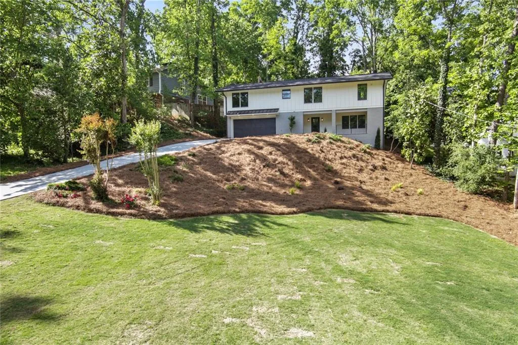 625 Bridgewater Drive, Atlanta, Georgia 30328, 4 Bedrooms Bedrooms, ,4 BathroomsBathrooms,Residential,Sold,625 Bridgewater Drive,6911445