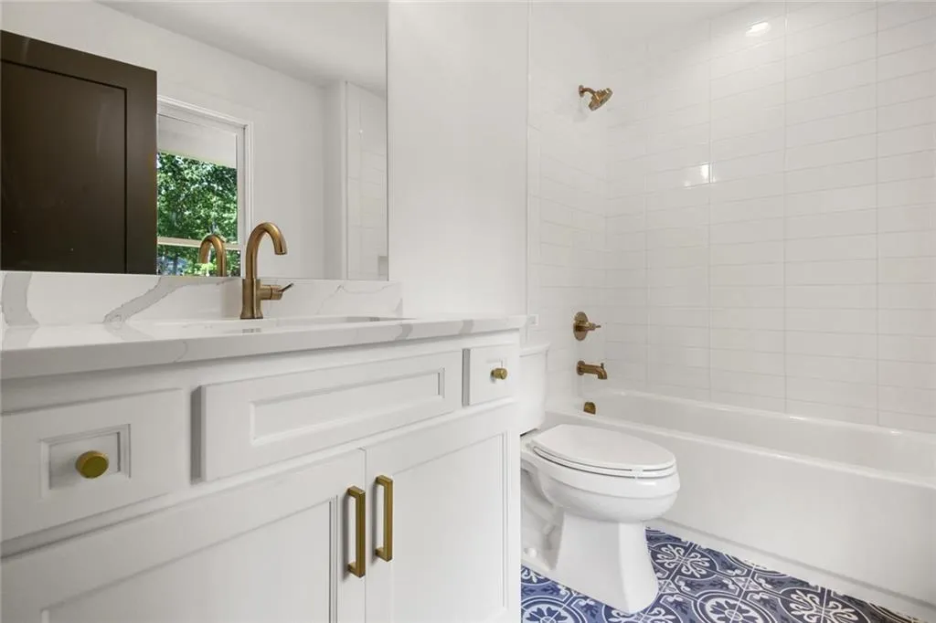 625 Bridgewater Drive, Atlanta, Georgia 30328, 4 Bedrooms Bedrooms, ,4 BathroomsBathrooms,Residential,Sold,625 Bridgewater Drive,6911445