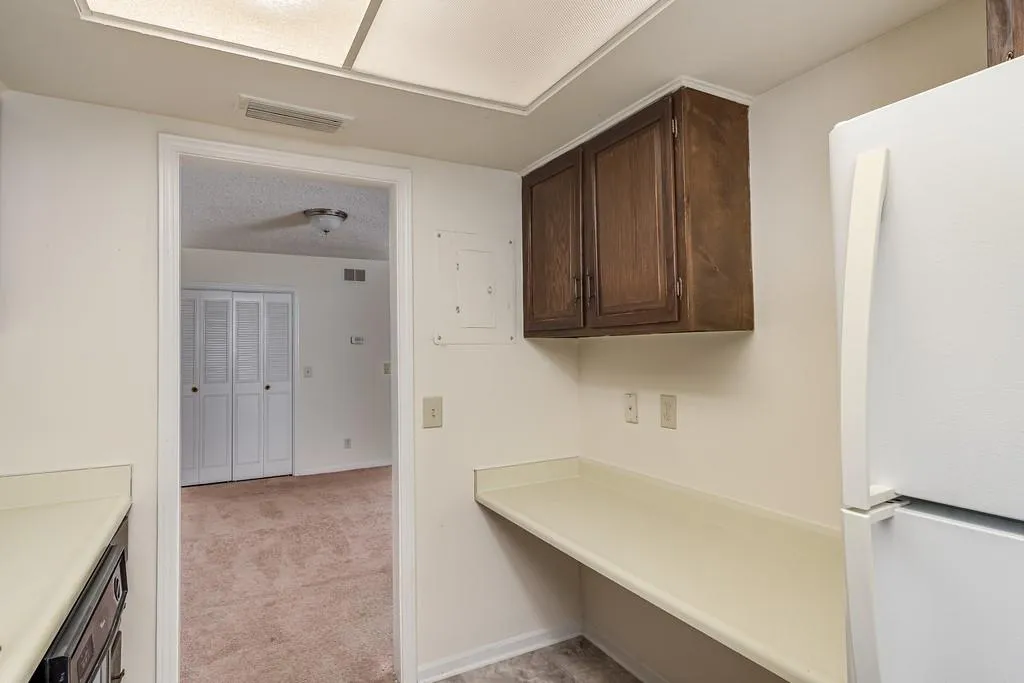 6851 Roswell Road Ne Unit K24, Atlanta, Georgia 30328, 2 Bedrooms Bedrooms, ,2 BathroomsBathrooms,Residential,Sold,6851 Roswell Road Ne Unit K24,6788112